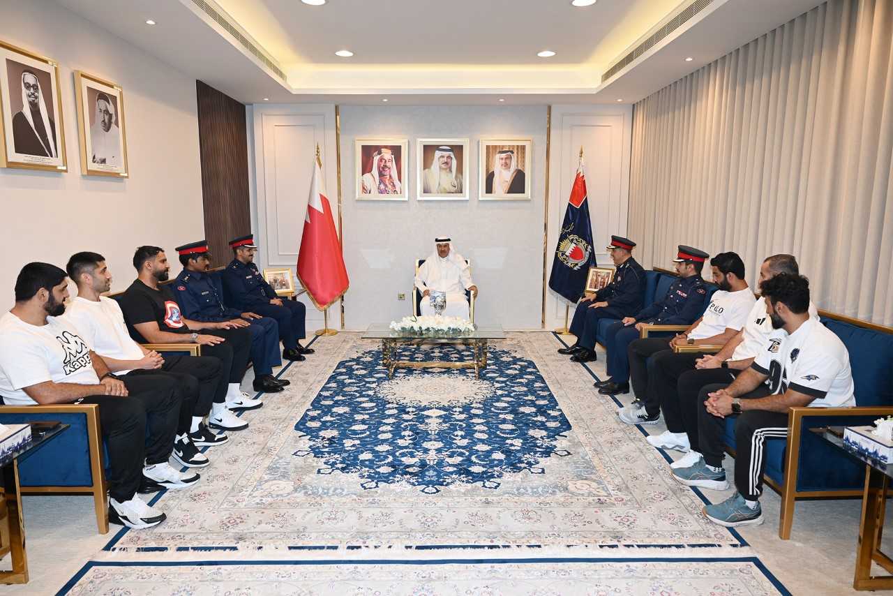 معالي الشيخ هشام بن عبدالرحمن يستقبل فريق شئون الجنسية والجوازات والإقامة بمناسبة فوزه ببطولة الشرطة المفتوحة لثلاثيات كرة السلة<